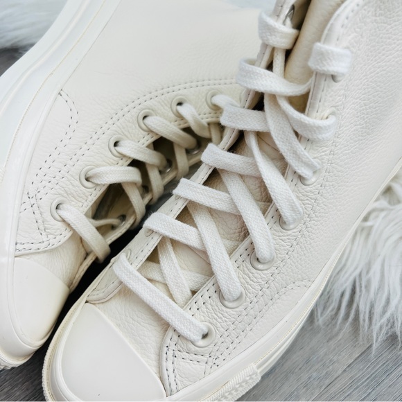 NWT Converse Chuck 70 Tonal Leather Women’s Shoes - Picture 4 of 8